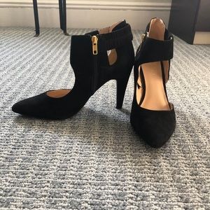 Nine West black high heeled shoes, women’s sz 8.5